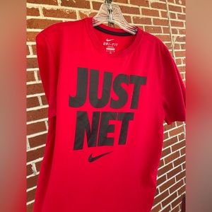 Nike Fri-fit tshirt. Red. Mens medium. EUC